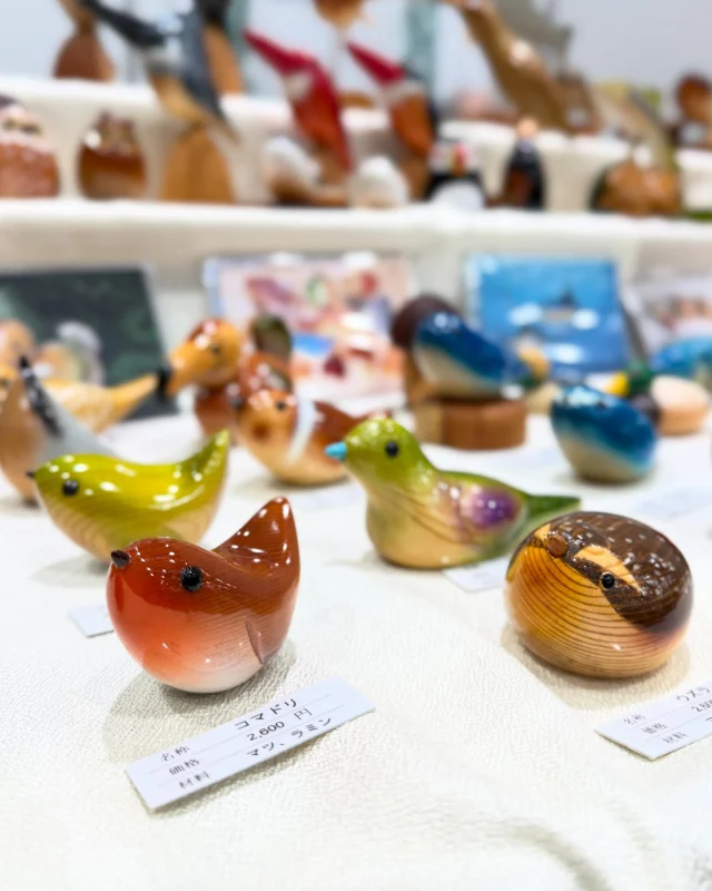 クリスマスフェスタ2024、ただいまツインメッセ静岡で開催中です🎄
入場無料なので、ぜひ遊びにきてください🥰＜本日ごご4時まで！

┈+┈+┈+┈+┈+┈

🎄ブースNo.77「工房西岡」
木製の野生動物を制作しています手に取ってほっとするような丸みを帯びたカタチで木目を活かした透明感ある仕上がりぜひご覧ください！  【体験の内容】 魚のマグネット　自分で模様を描いて仕上げよう

┈+┈+┈+┈+┈+┈

🎄イベント名称
#ホビーのまち静岡 #クリスマスフェスタ2024
https://hobby-shizuoka.jp/xmas/

🎄開催日時
2024年
12月7日（土）10:00～17:00
12月8日（日）10:00～16:00

🎄開催会場
#ツインメッセ静岡 北館・南館

🎄入場料
無料

🎄主催
ホビー推進協議会静岡